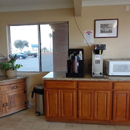 Knights Inn Phoenix At N Black Canyon Hwy Eksteriør bilde