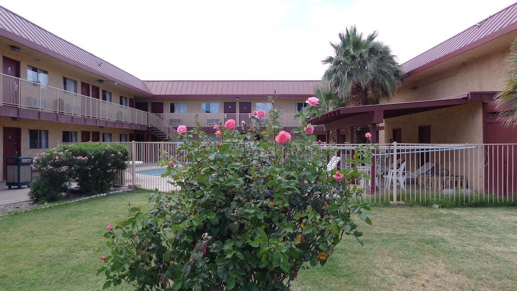 Knights Inn Phoenix At N Black Canyon Hwy Eksteriør bilde